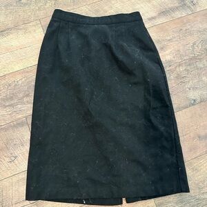 Briggs New York Classic Black Pencil Skirt in wool